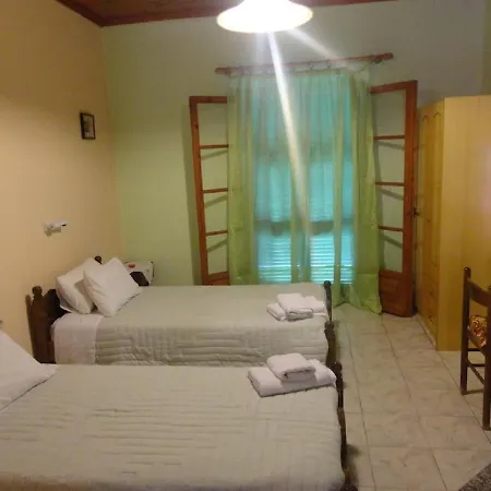 Corfu By Holidayngo דירה פאלאוקסטריצה